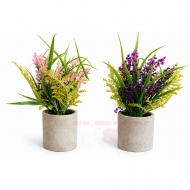 Кашпа с изкуствен букет