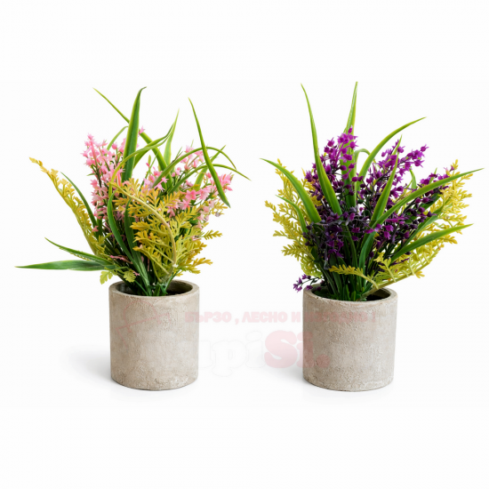 Кашпа с изкуствен букет