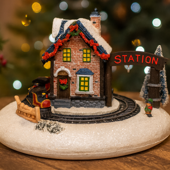 Коледно влакче с релси