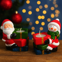 Коледна керамична фигурка със свещ