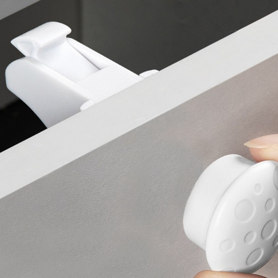 Магнитна ключалка за шкаф