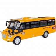 Метален училищен автобус
