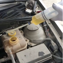 Спринцовка за масло - 200мл.