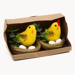 Декоративно пиленце в гнездо с яйце