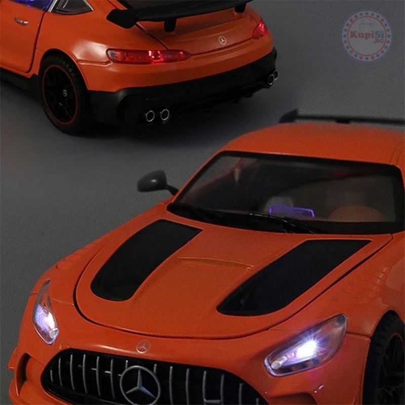 Метална кола Mercedes GT AMG (мащаб 1:18) 