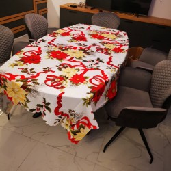 Коледна покривка с камбанки и свещи  150 х 220