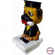 Соларна фигурка куче с диплома