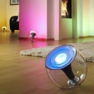 Цветна лампа с дистанционно Philips Living Colors