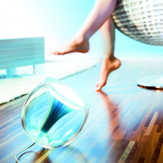 Цветна лампа с дистанционно Philips Living Colors
