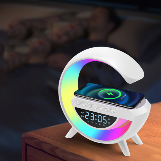 Смарт устройство 4в1, Часовник, Тонколона, Лампа, Безжично зарядно, Smart G-lamp