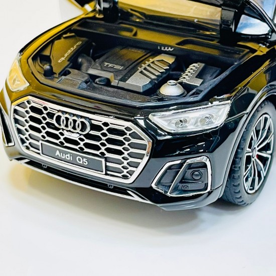Метална кола AUDI Q5, 1:24, 4 цвята
