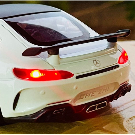 Метална кола Mercedes GTR, 1:24, 3 цвята