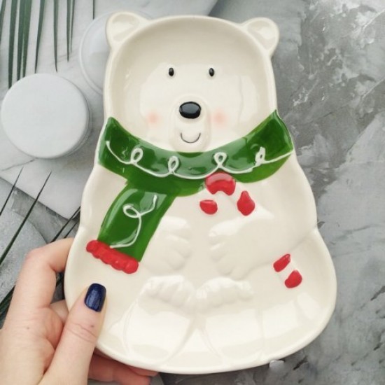 Коледна чиния с бяла мечка