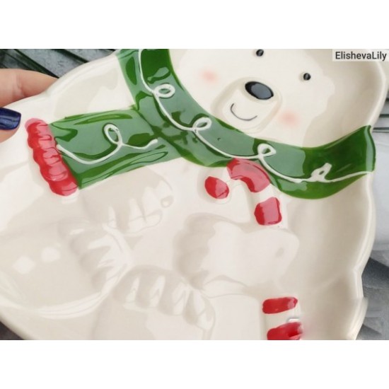 Коледна чиния с бяла мечка