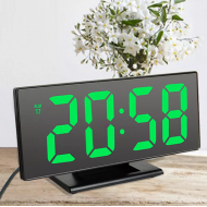 Светещ LED часовник със зелени цифри