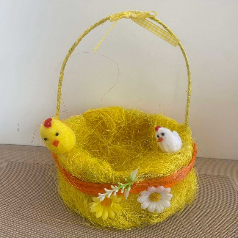 Жълта Великденска кошница