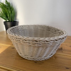 Кръгъл плетен панер - бежов