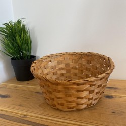 Малко Великденско плетено панерче