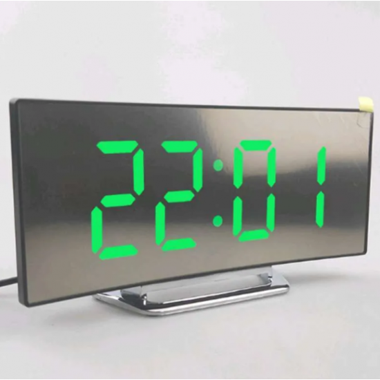 Светещ LED часовник със зелени цифри Светещ LED часовник със зелени цифри