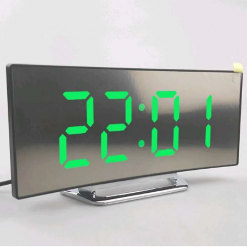 Светещ LED часовник със зелени цифри