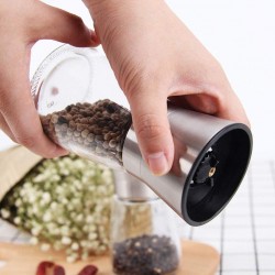 Стъклена мелничка за сол или черен пипер