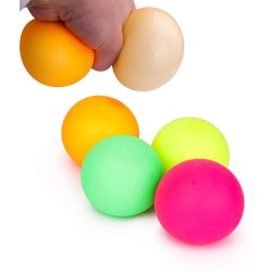 Антистрес топка за мачкане