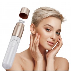 Mашинка за почистване на пори и черни точки AVON