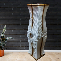 Голяма керамична ваза