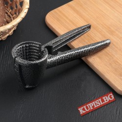 Орехотрошачка (уред за чупене на орехи)