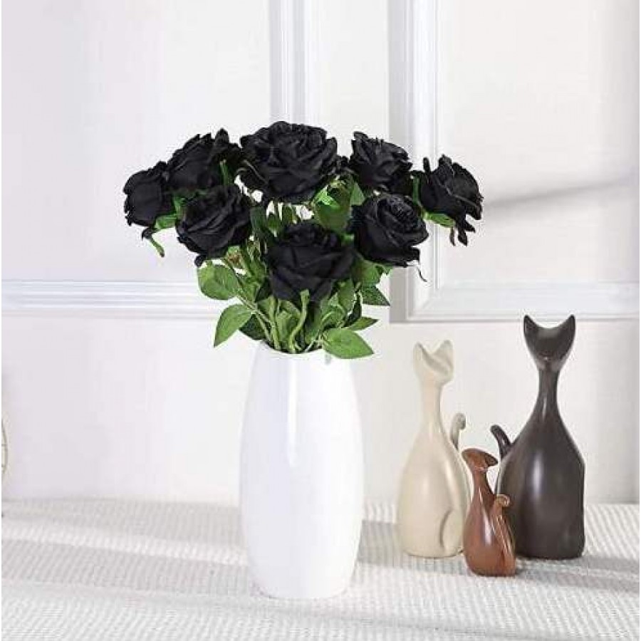 Букет черни рози