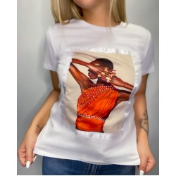 Бяла дамска тениска със щампа  Жена