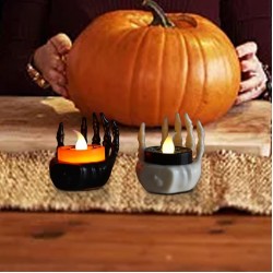 Хелоуин свещник ръка