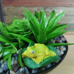 Фигурка жаба