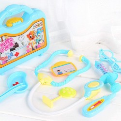 Детски докторски комплект в куфар