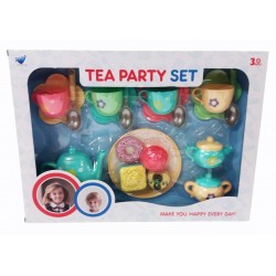 Сервиз за чай + 4 сладкиша в кутия