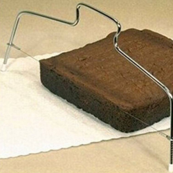 Нож за рязане на торта и блатове