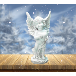 Красива Фигурка Ангелче