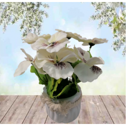 Керамична саксия ТЕМЕНУЖКА бяла