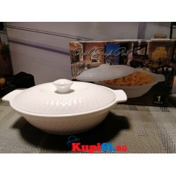 Бяла порцеланова тенджера с капак-елипса