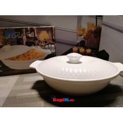 Бяла порцеланова тенджера с капак-елипса