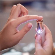 Мини джобен епилатор за гладка кожа