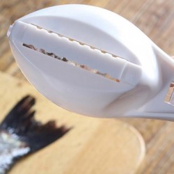 Нож за почистване на риба с контейнер за люспи