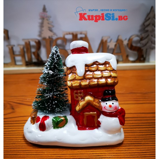 Коледна,керамична,светеща фигурка, Къщичка с елха