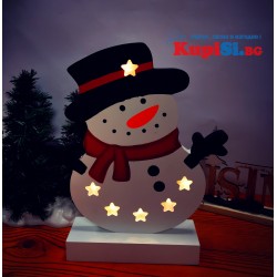 Голям светещ дървен снежен човек