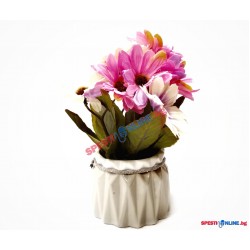 Декоративно цвете в керамична саксия